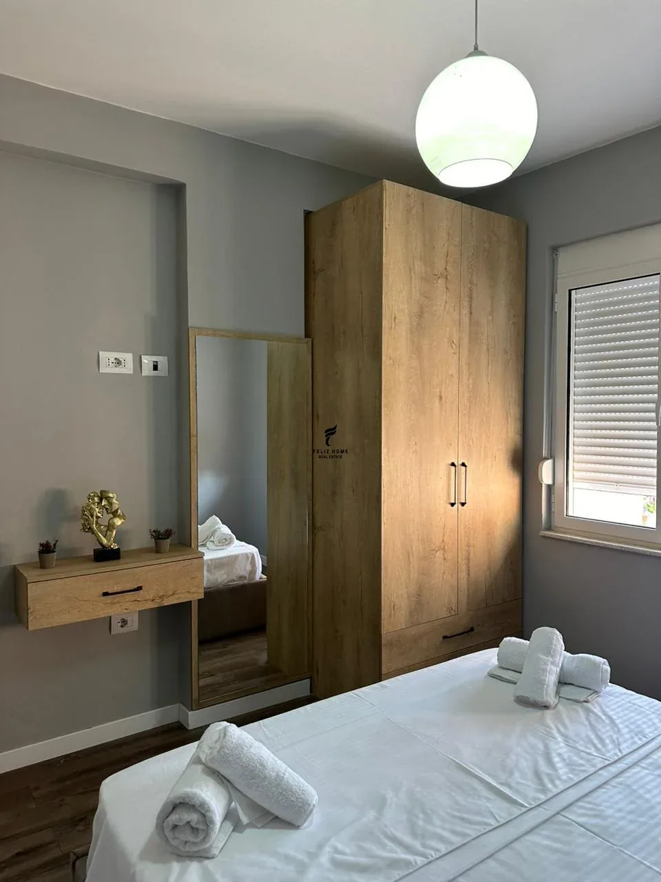 APARTAMENT ME QERA 1+1 PAZARI I RI 65.000 LEKE 4