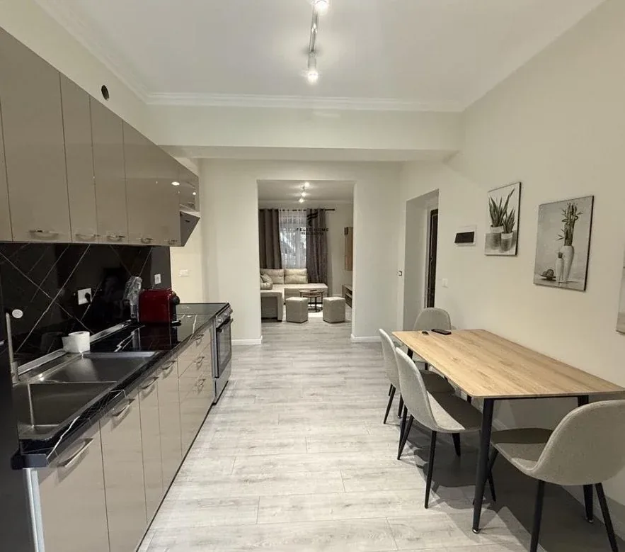 APARTAMENT ME QERA 2+1 BLLOK 85.000 LEKE 2