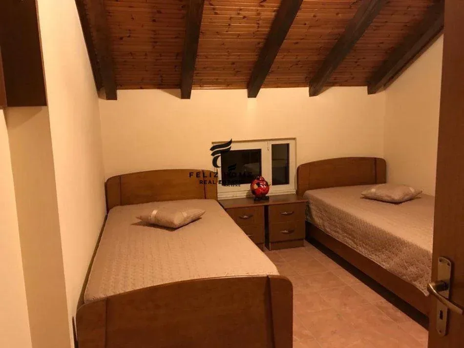 APARTAMENT ME QERA3+1 XHAMLLIK 60.000 LEKE 2