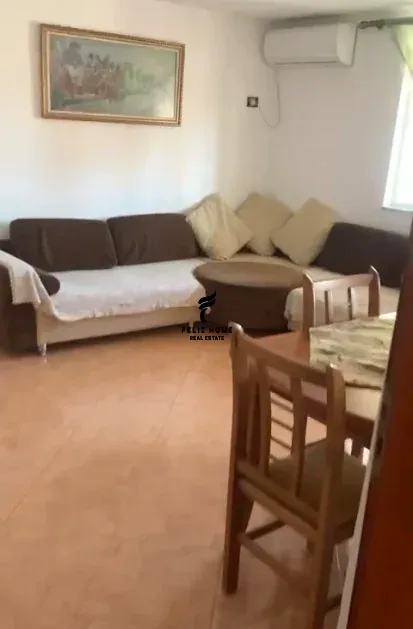 APARTAMENT ME QERA 3+1 PAZARI RI 70.000 LEKE