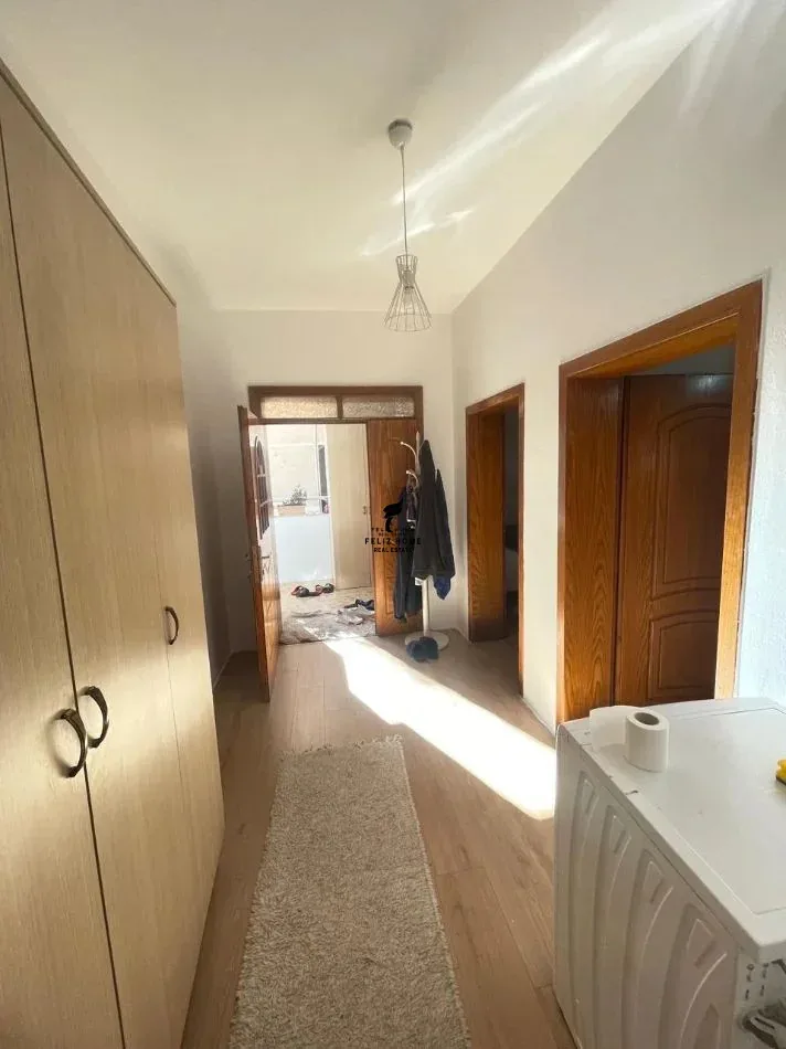 APARTAMENT ME QERA 2+1 SELITE 50.000 LEKE 3