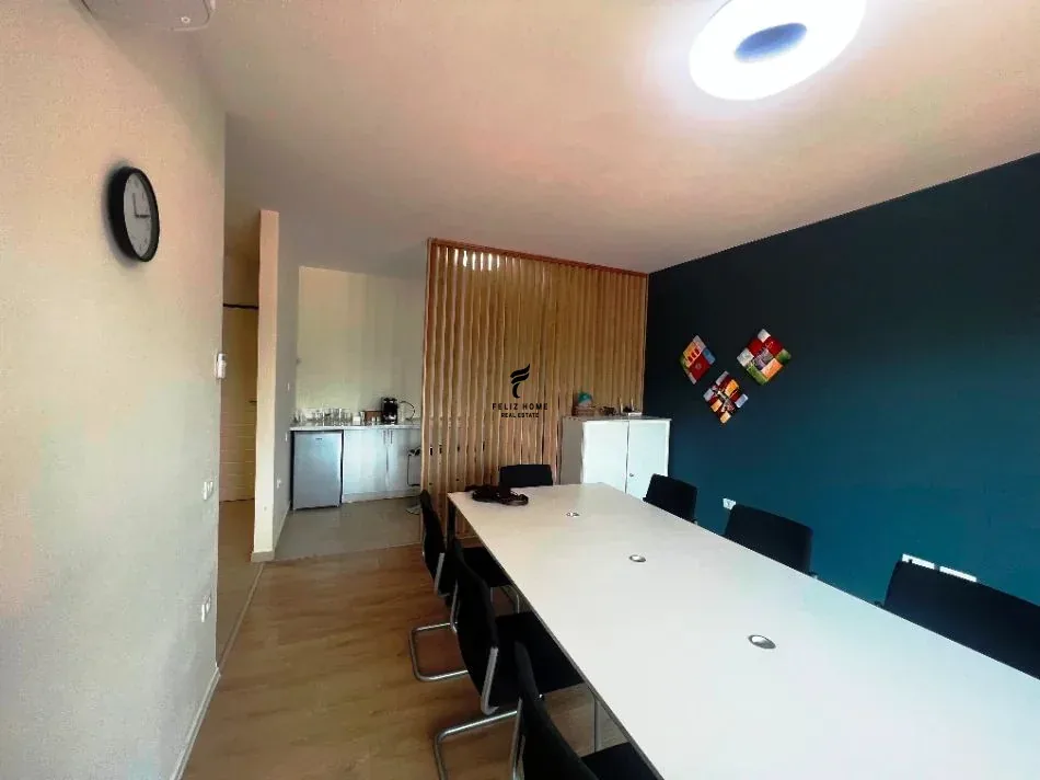 ZYRE ME QERA 100 M2 RRUGA E KOSOVAREVE 1.100 EURO 3
