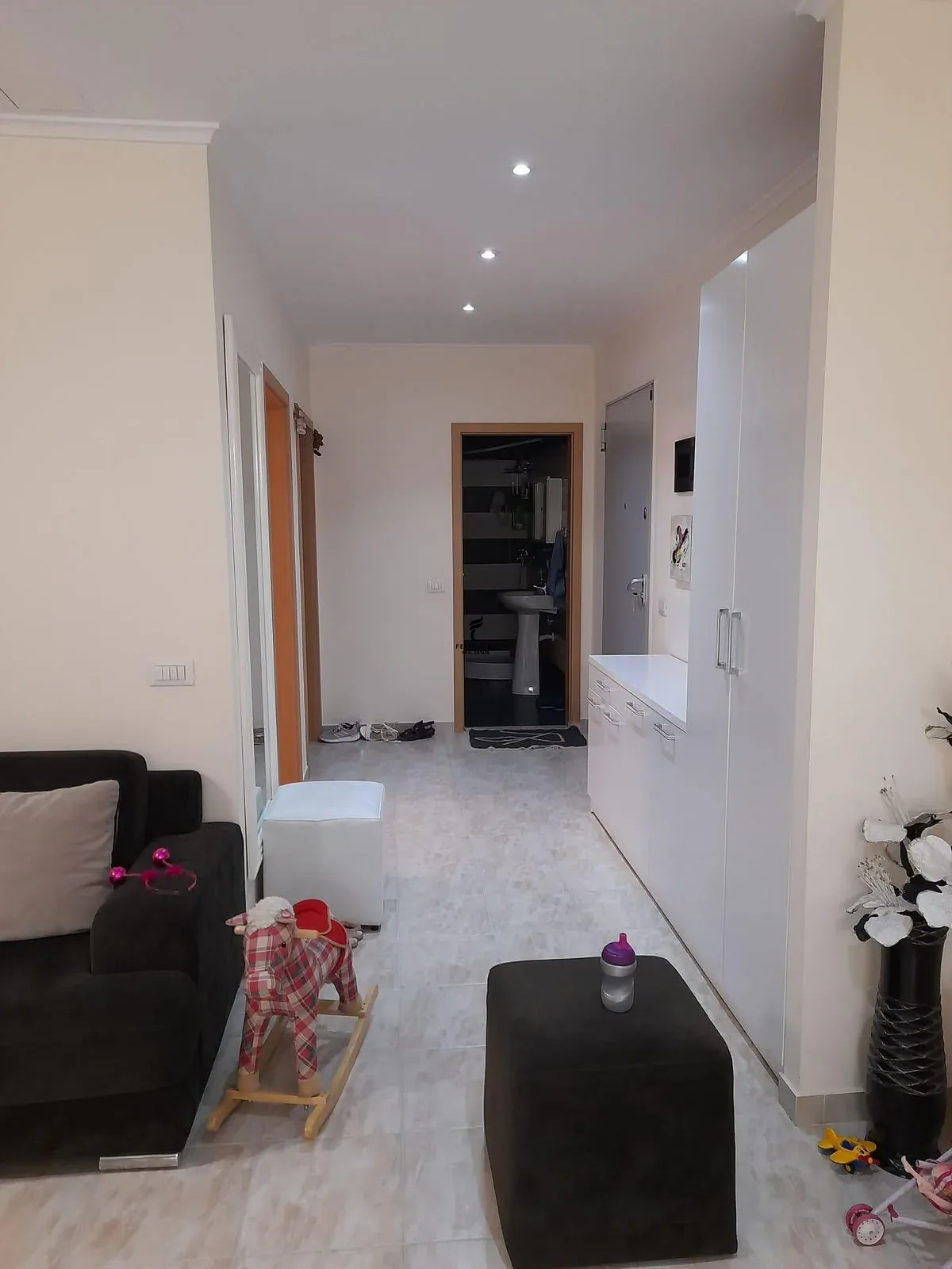 SHITET APARTAMENT 2+1 21 DHJETORI 242.000 EURO 3