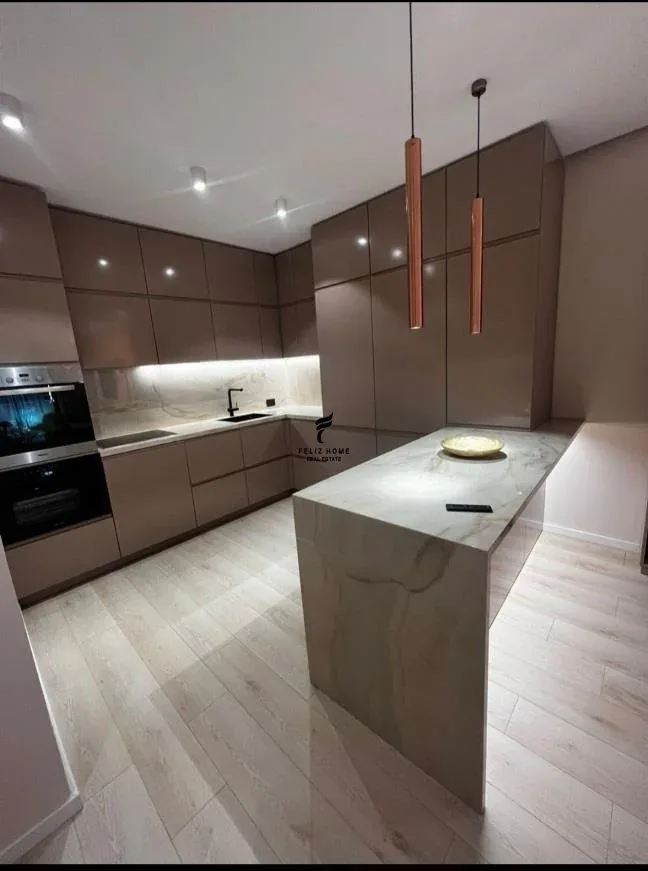 SHITET APARTAMENT 2+1+2 LIQENI ARTIFICIAL 450.000 EURO 4