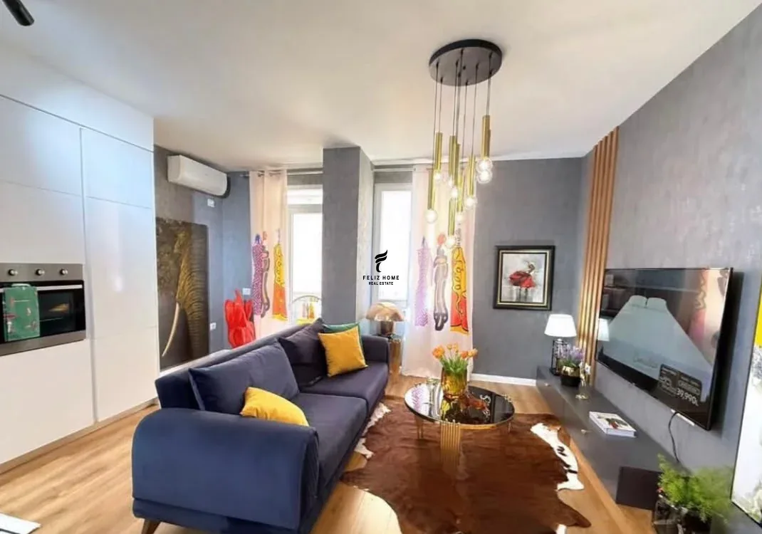 APARTAMENT ME QERA 1+1 21 DHJETORI 750 EURO