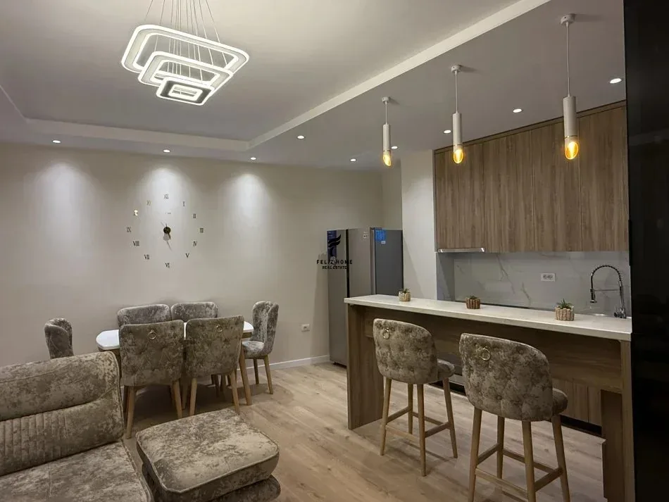 APARTAMENT ME QERA 2+1+2 LIQENI THATE 80.000 LEKE 3
