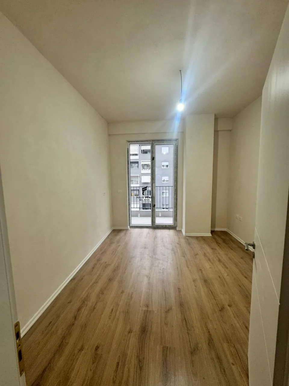 SHITET APARTAMENT 3+1+2+DEPO KOMUNA E PARISIT 375.000 EURO 4