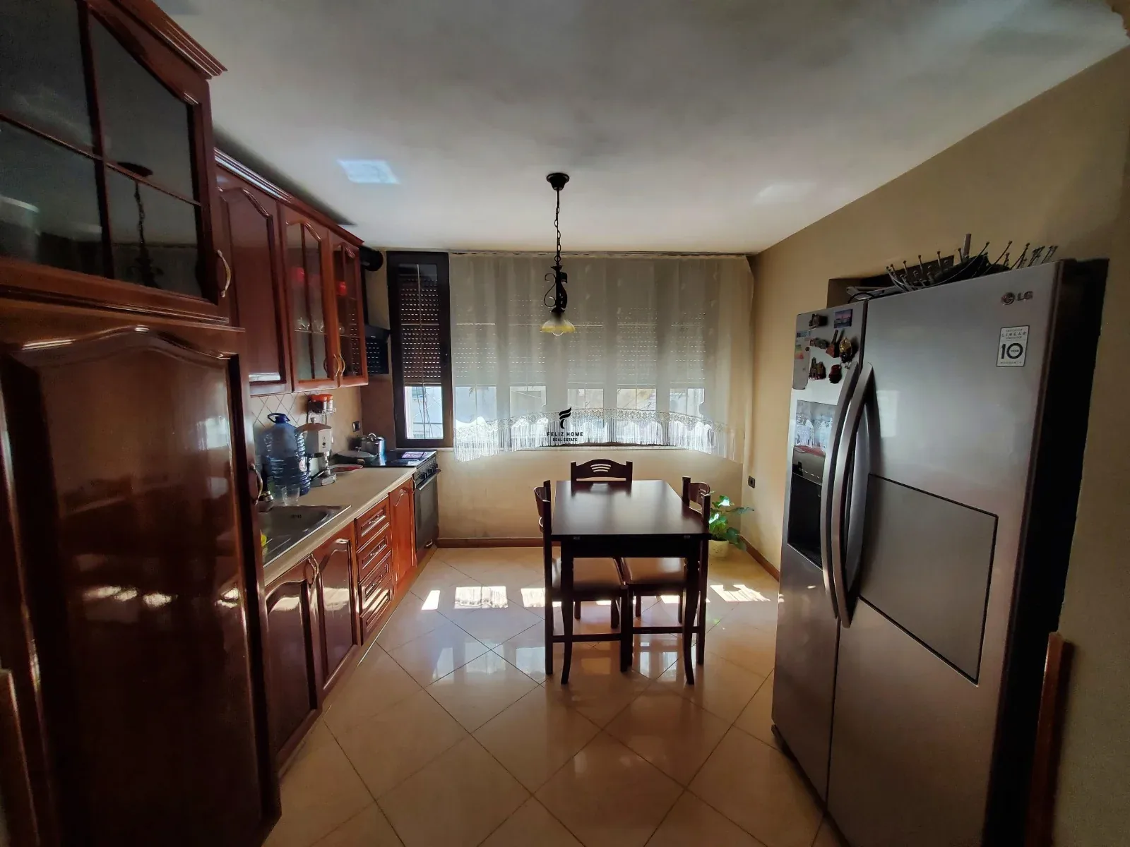 SHITET APARTAMENT 3+1+2 21 DHJETORI 225.000 EURO 3