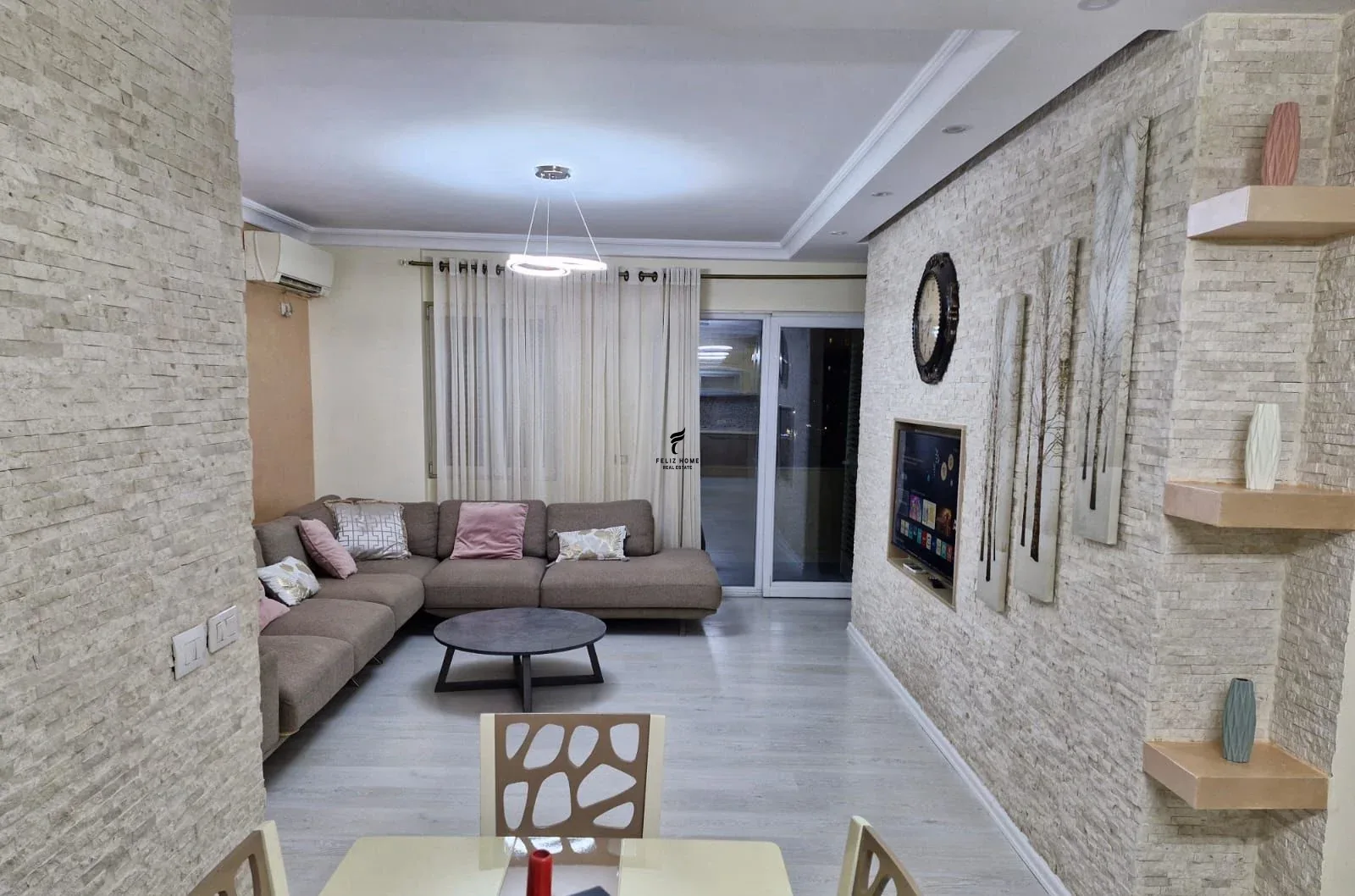 SHITET APARTAMENT 3+1+2 PORCELAN 219.000 EURO