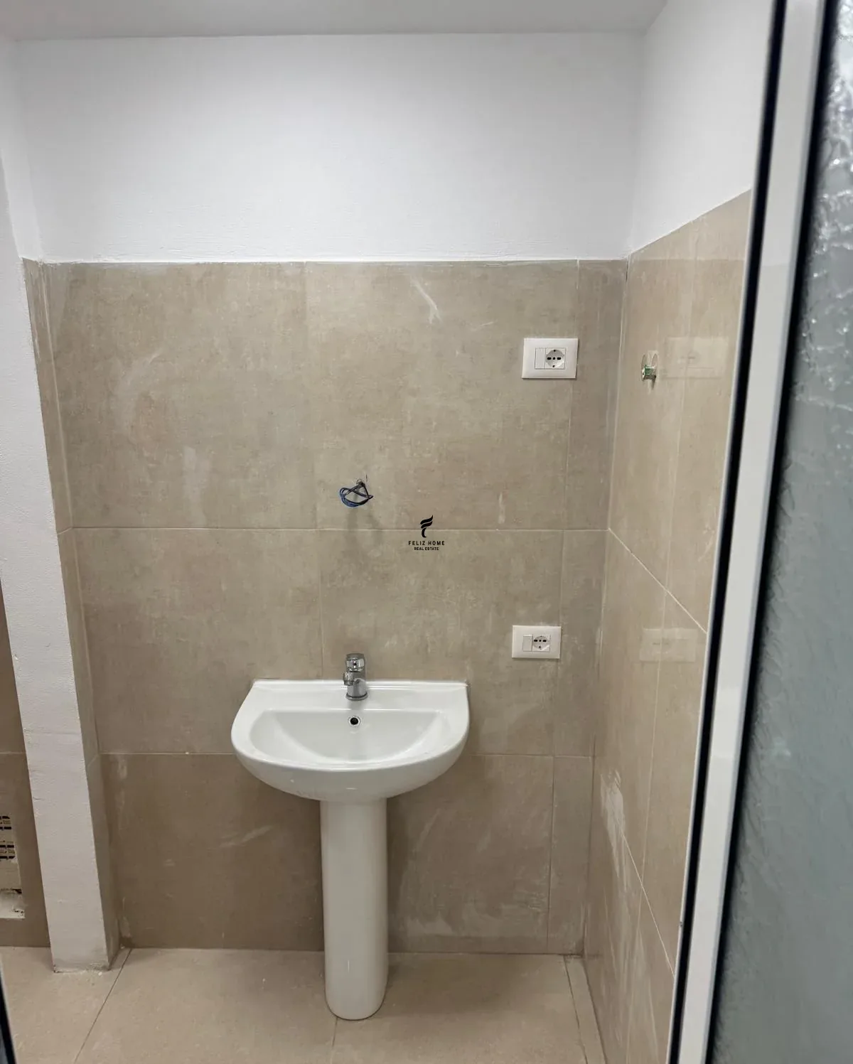 SHITET DYQAN 38 M2 MINE PEZA 175.000 EURO 4