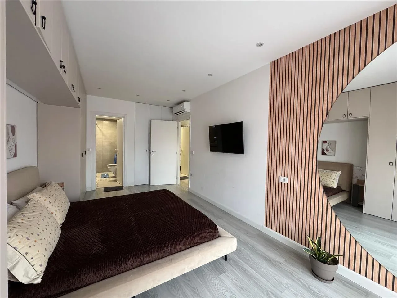 SHITET APARTAMENT 2+1 DON BOSKO 265.000 EURO 3