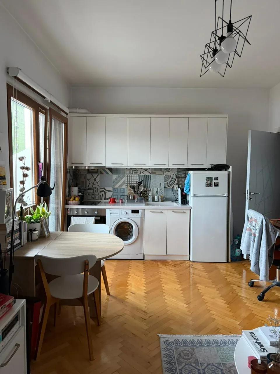 APARTAMENT ME QERA 1+1 MYSLYM SHYRI 55.000 LEKE 2