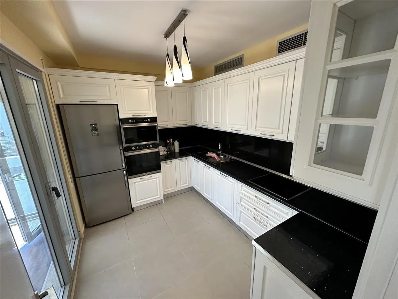 SHITET VILE PRIVATE 765 M2 LUNDER 680.000 EURO 3