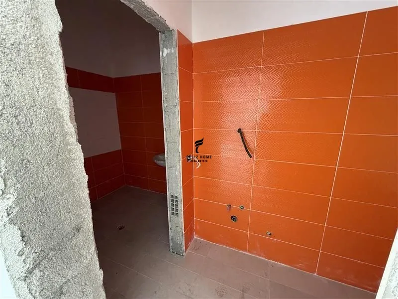 SHITET DYQAN 68 M2 LIQENI I THATE 145.000 EURO 3