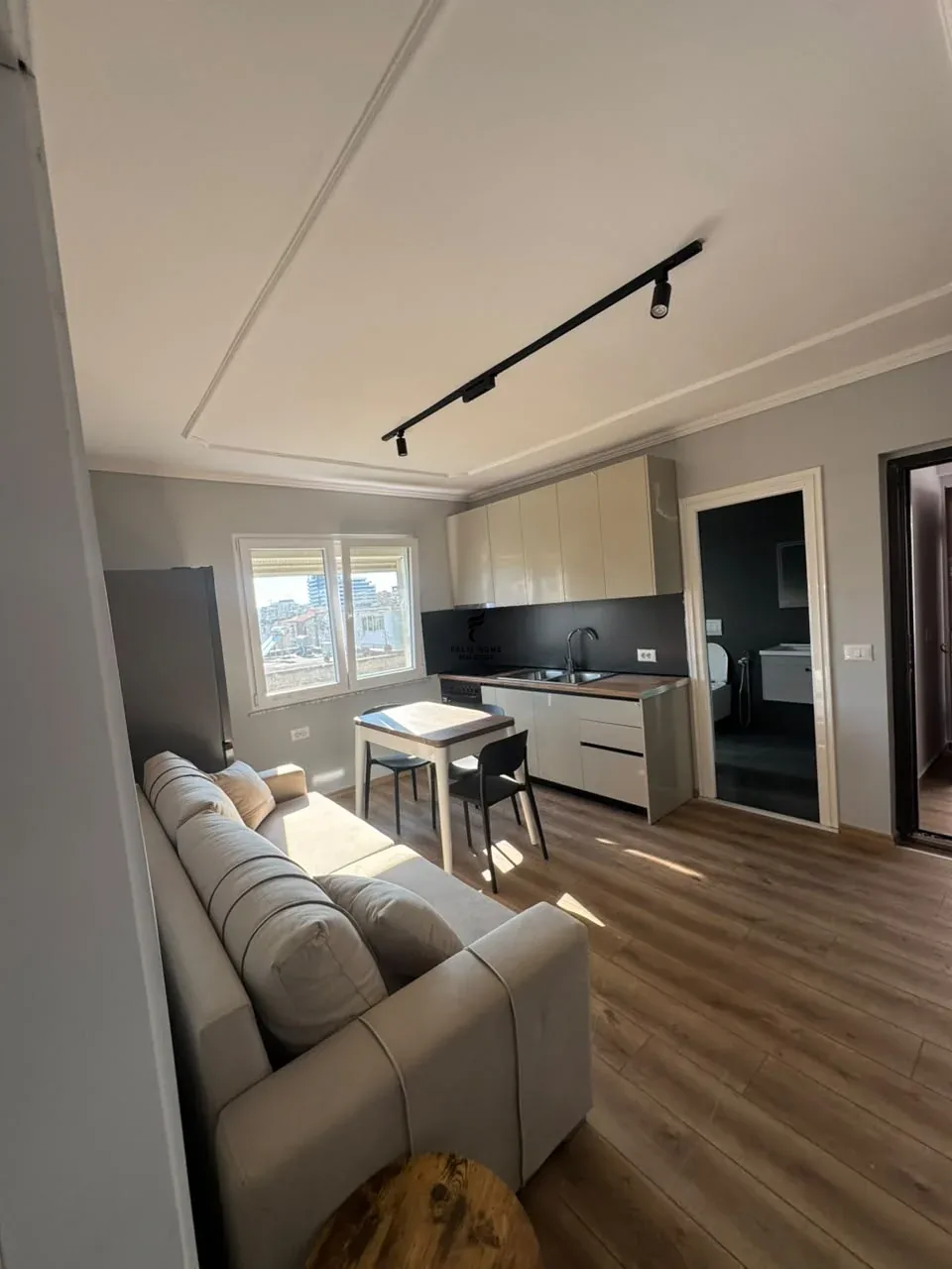 APARTAMENT ME QERA 1+1 VASIL SHANTO 55.000 LEKE 2