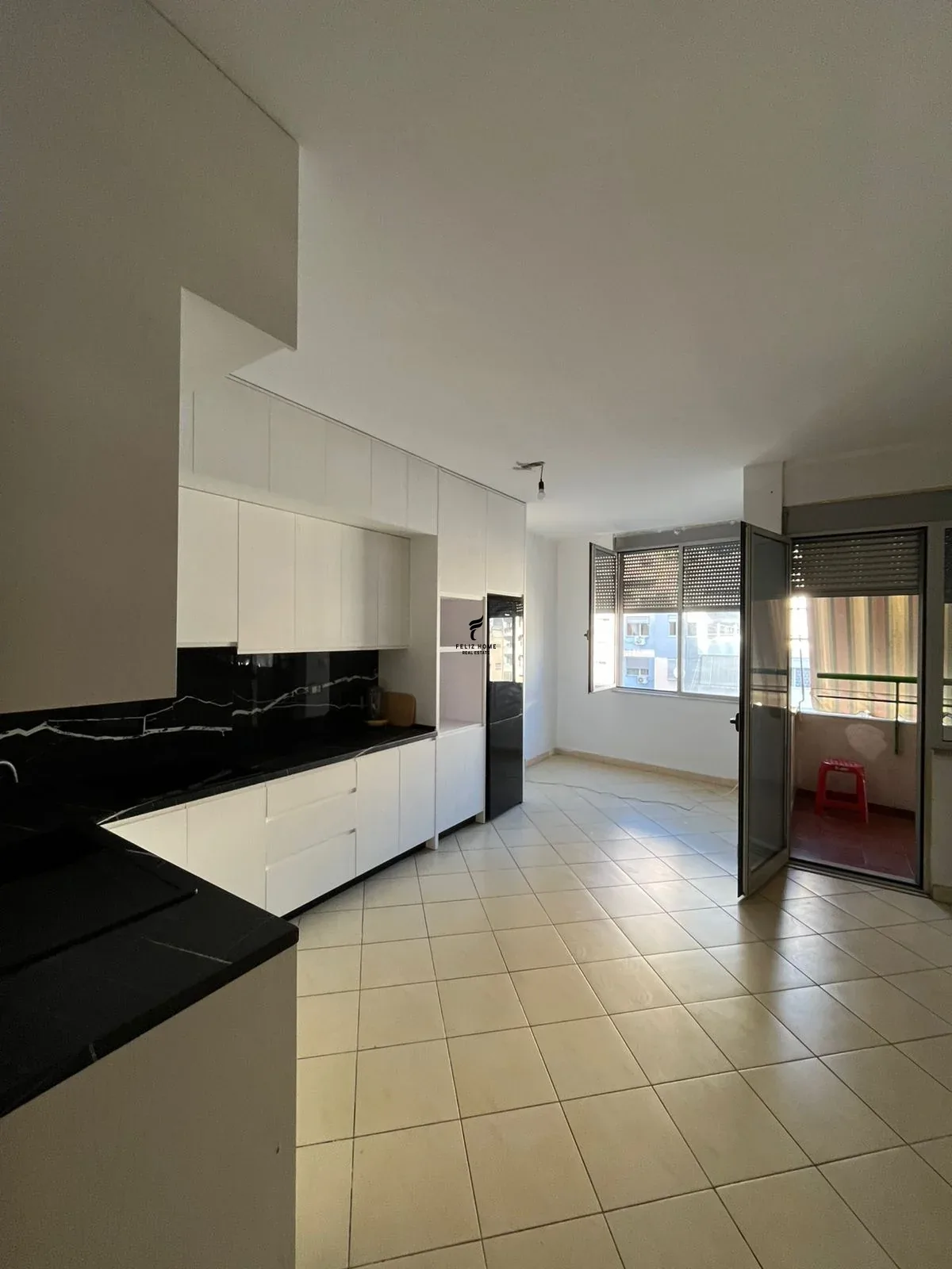 SHITET APARTAMENT 2+1+2 RRUGA E DIBRES 33.000.000 LEKE
