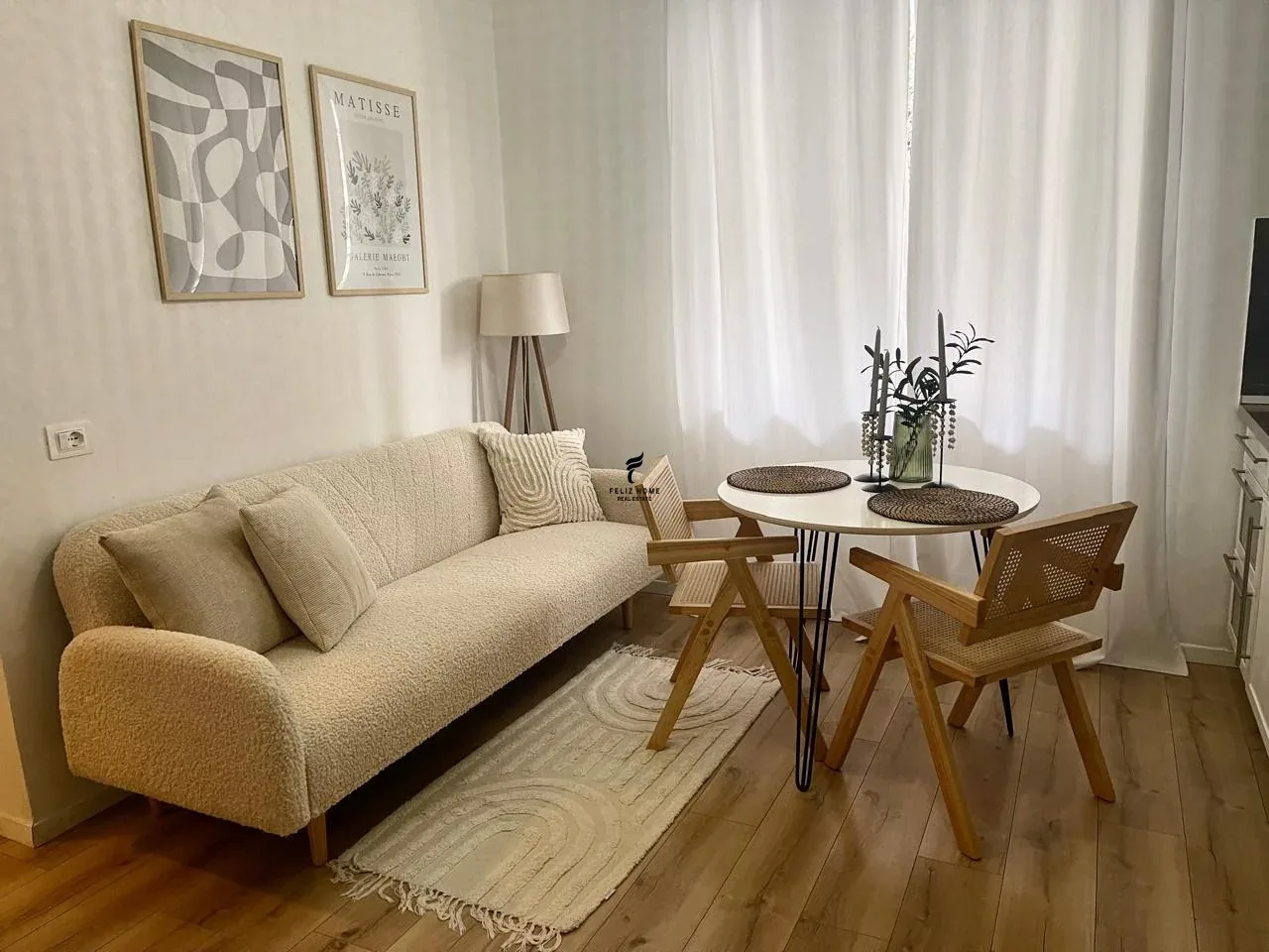 APARTAMENT ME QERA 1+1 STACIONI I TRENIT 45.000 LEKE