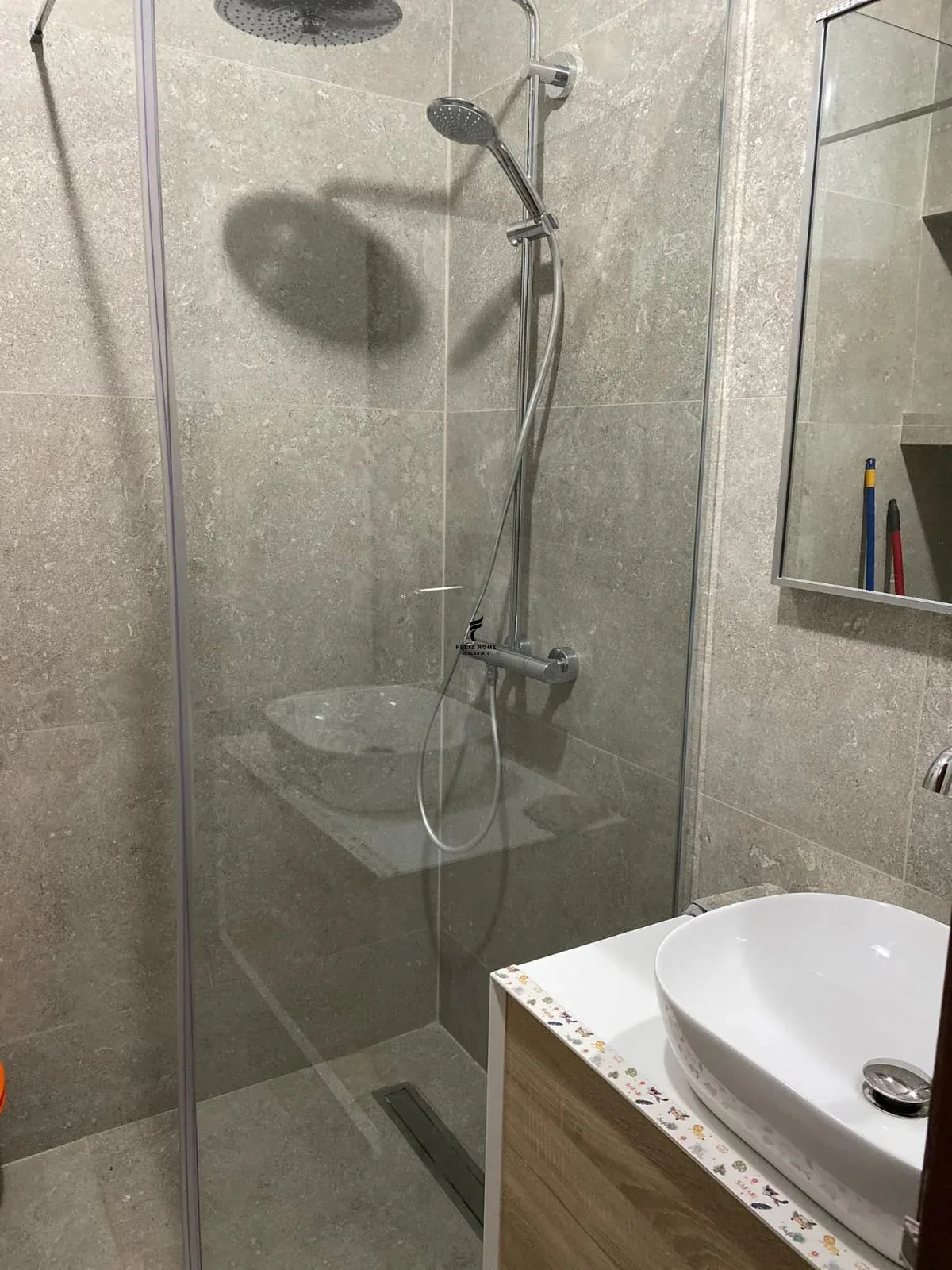 APARTAMENT ME QERA 1+1 21 DHJETORI 55.000 LEKE 4