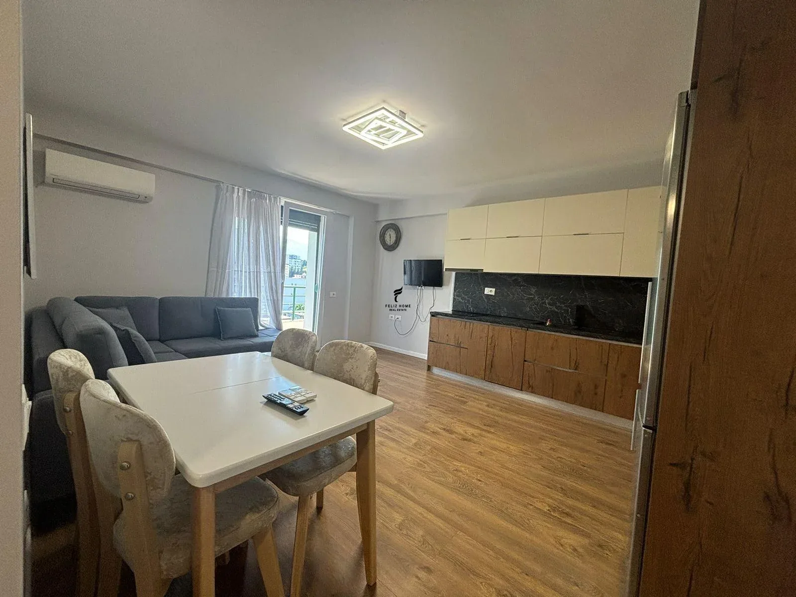 APARTAMENT ME QERA 2+1 5 MAJI 52.000 LEKE 2
