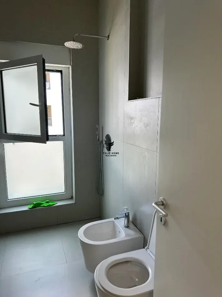 APARTAMENT ME QERA 2+1 ALI DEMI 55.000 LEKE 4