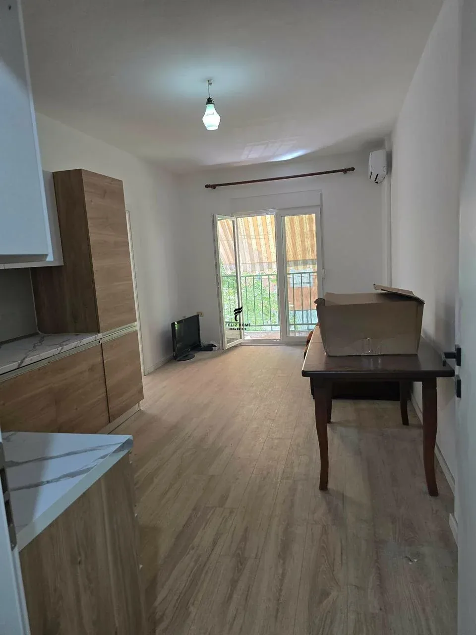 APARTAMENT ME QERA 2+1 5 MAJI 50.000 LEKE 2
