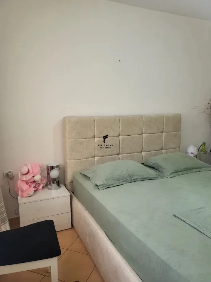 SHITET APARTAMENT 1+1 ISH PARKU AUTOBUZAVE 129.000 EURO 3