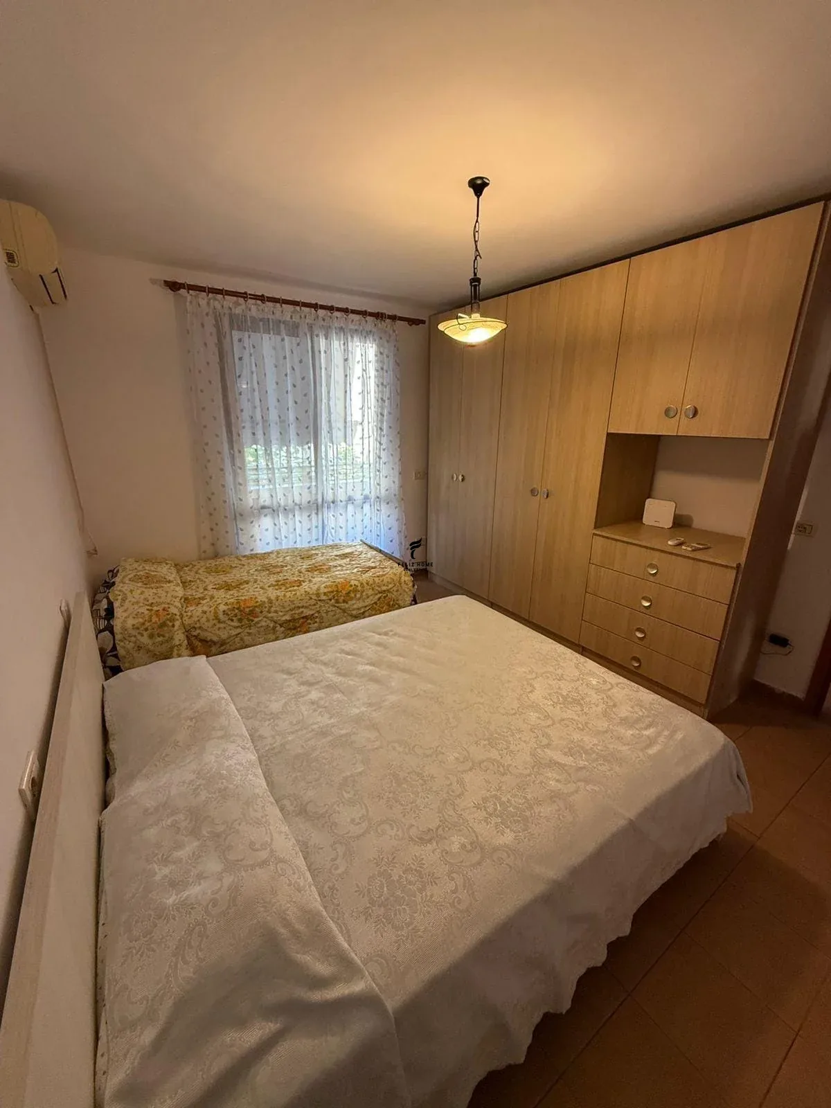 APARTAMENT ME QERA 1+1 21 DHJETORI 50.000 LEKE 4