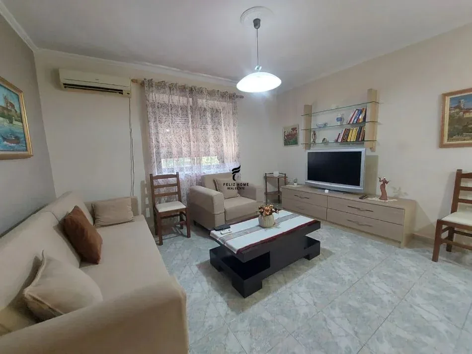 APARTAMENT ME QERA 1+1 RRUGA E ELBASANIT 50.000 LEKE 2