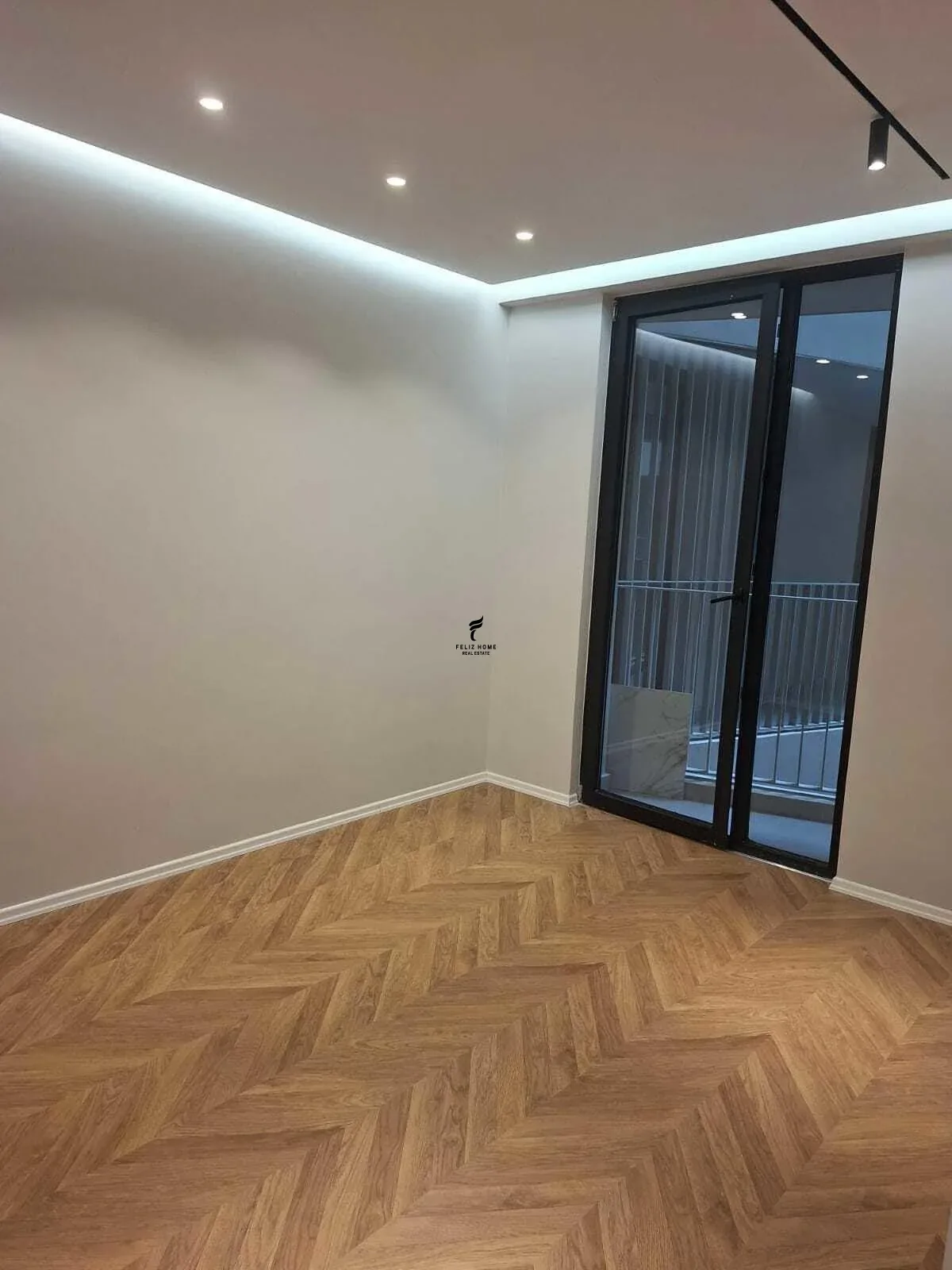 APARTAMENT ME QERA 2+1+2 MINE PEZA 100.000 LEKE 2