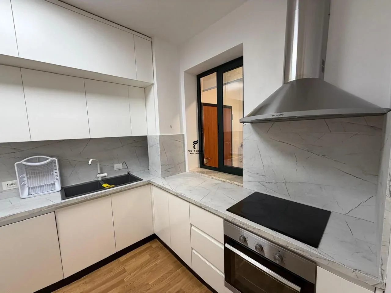 APARTAMENT ME QERA 3+1+2 BLLOK 250.000 LEKE 2