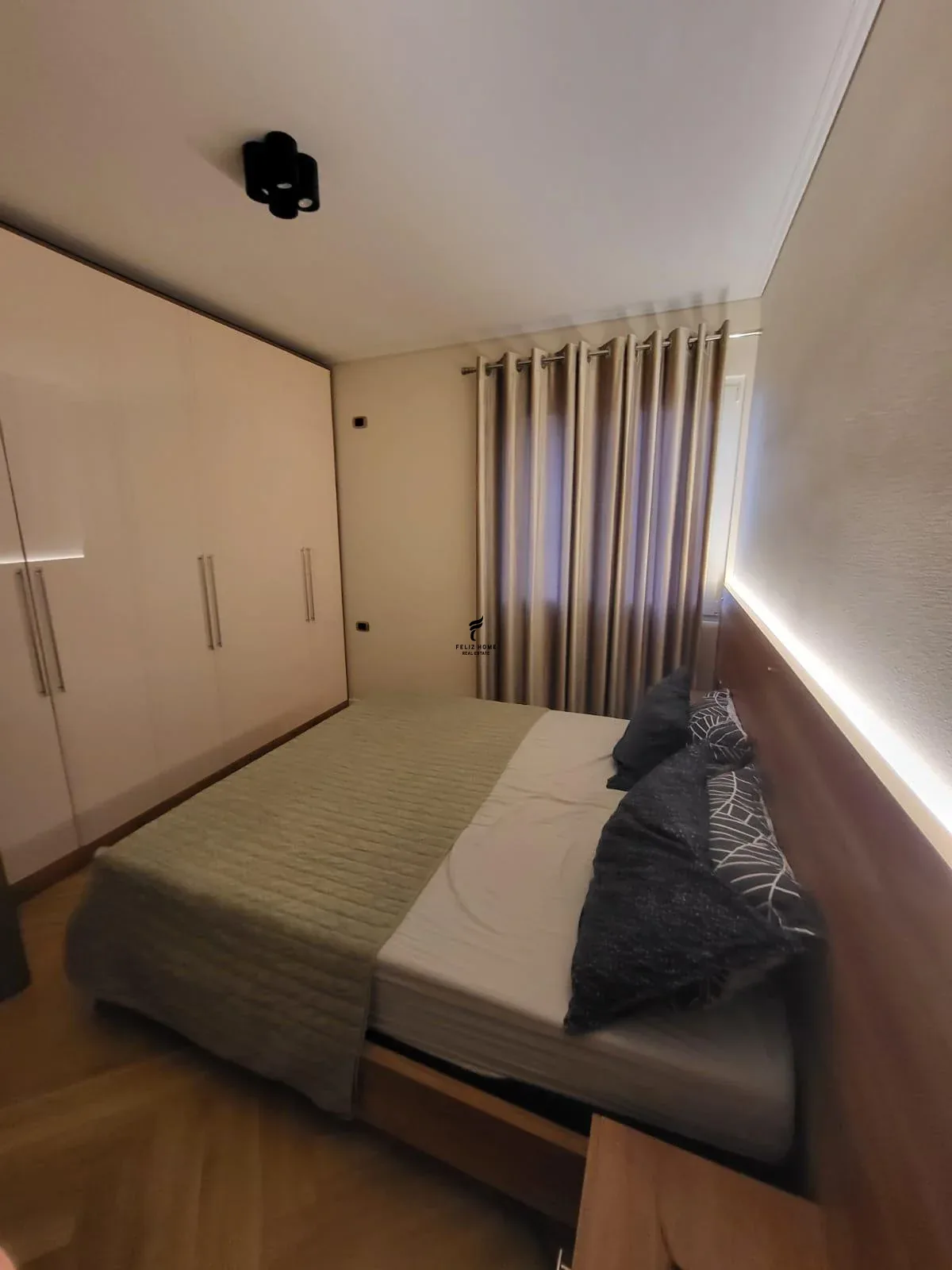 SHITET APARTAMENT 1+1 ISH TREGU ELEKTRIK 150.000 EURO 4