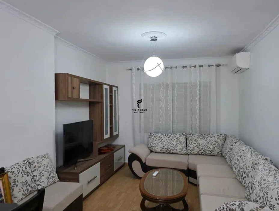 APARTAMENT ME QERA 4+1+2 MINE PEZA 1.500 EURO