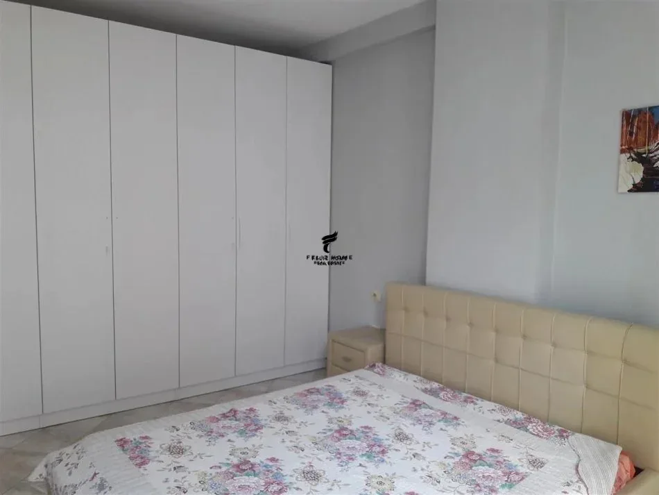 SHITET APARTAMENT 2+1+2 YZBERISHT 175.000EURO 3