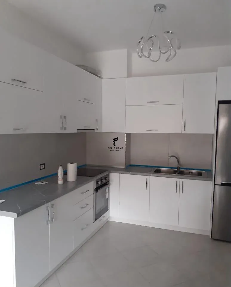 APARTAMENT ME QERA 1+1 ASTIR 500 EURO 3
