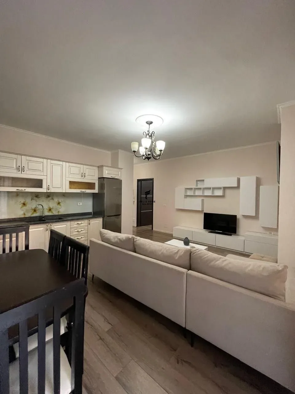 APARTAMENT ME QERA 2+1 FRESK 45.000 LEKE 2
