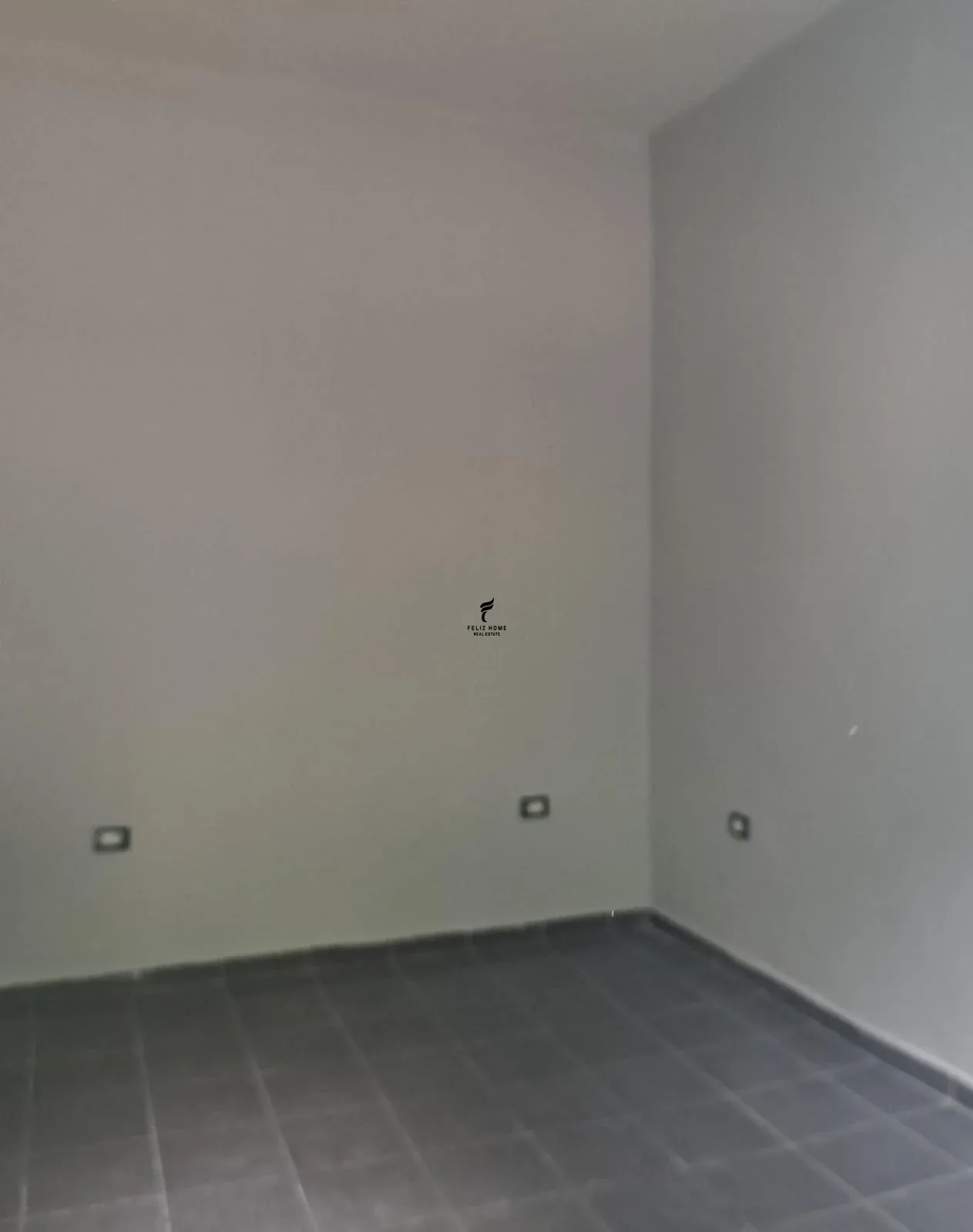 ZYRE ME QERA 20 M2 KOMUNA E PARISIT 50.000 LEKE 2