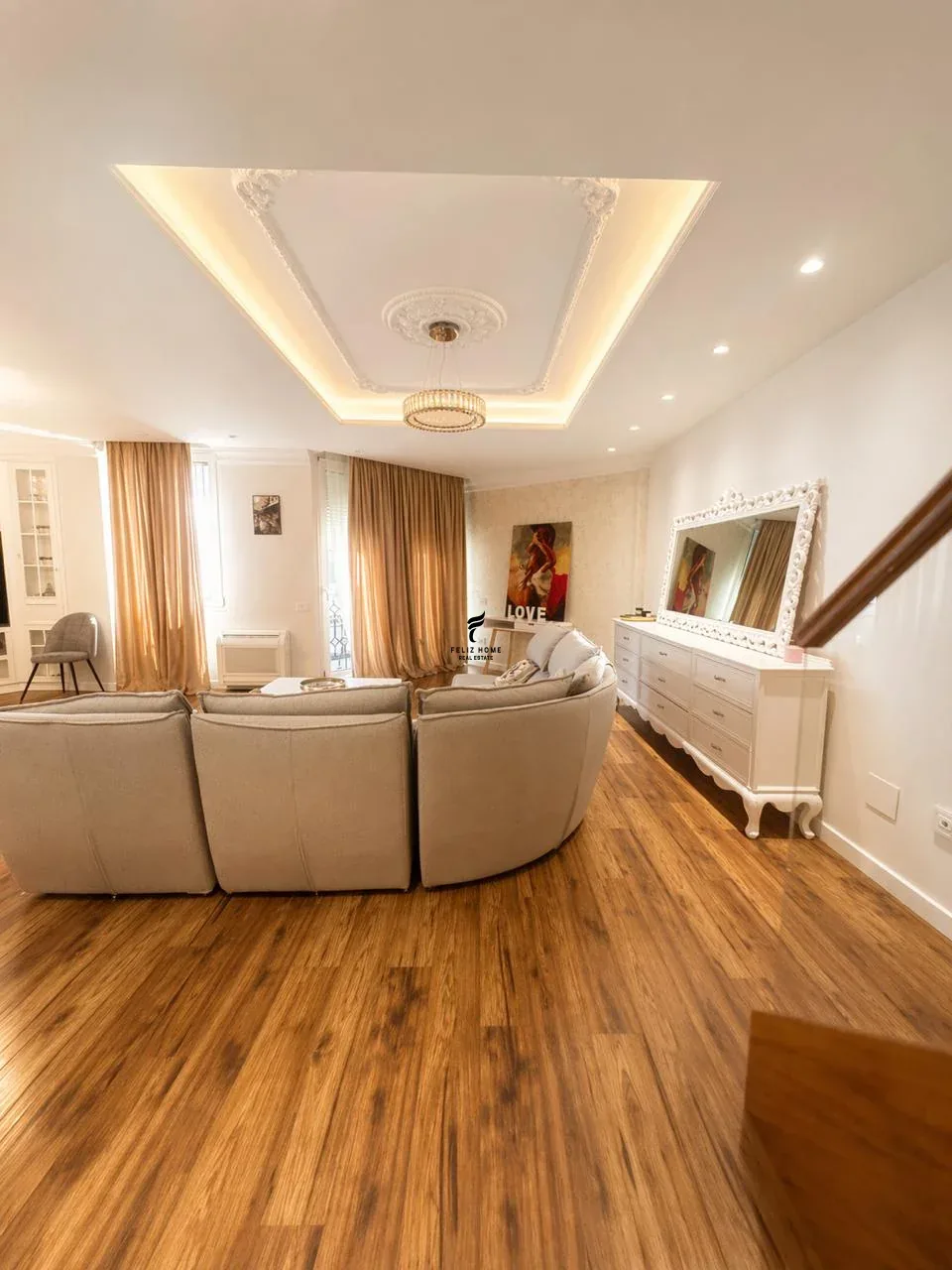DUPLEX ME QERA 2+1 RRUGA E KAVAJES 2.500 EURO 2