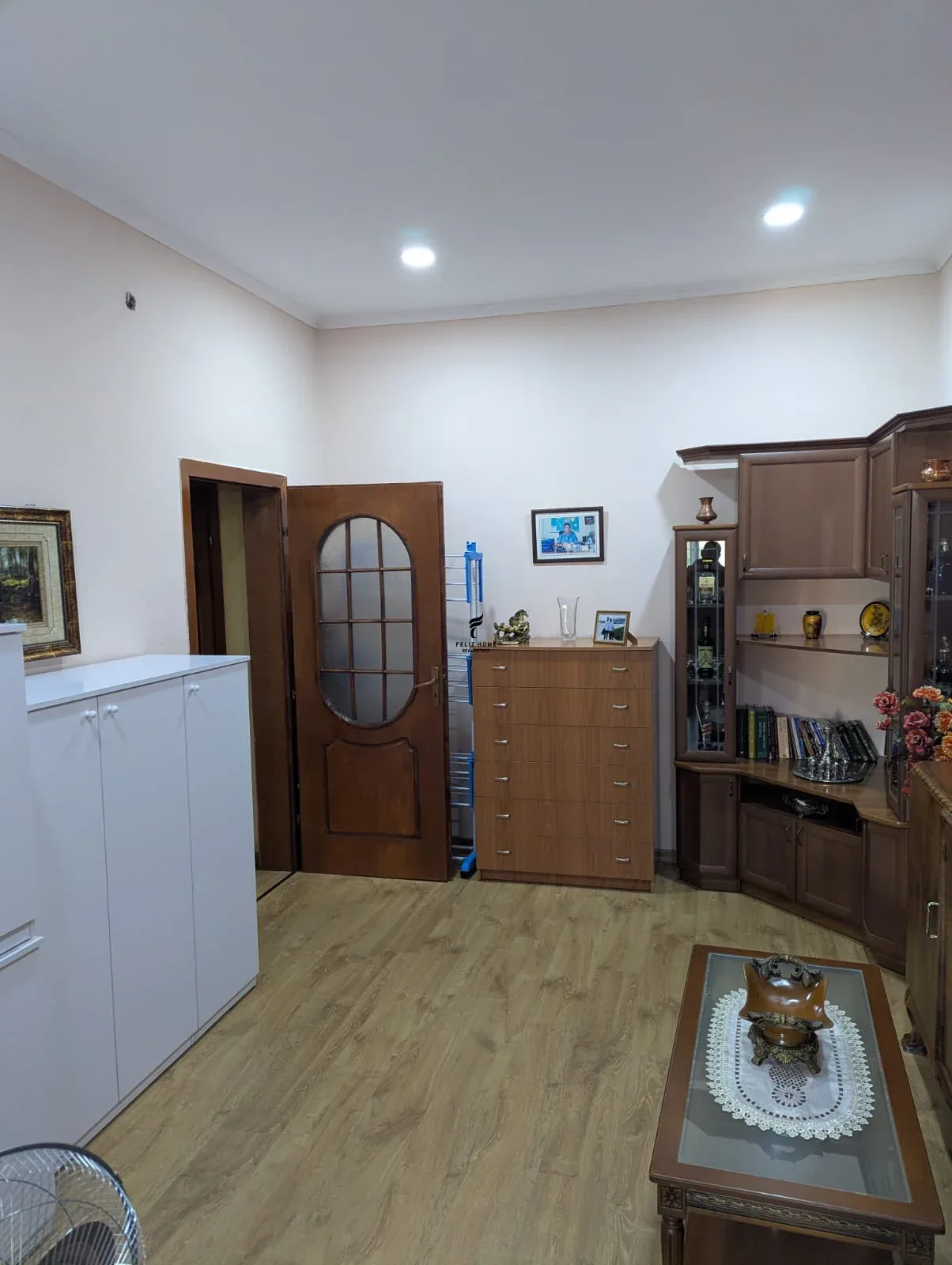 APARTAMENT ME QERA 3+1 RRUGA E DIBRES 150.000 LEKE 3