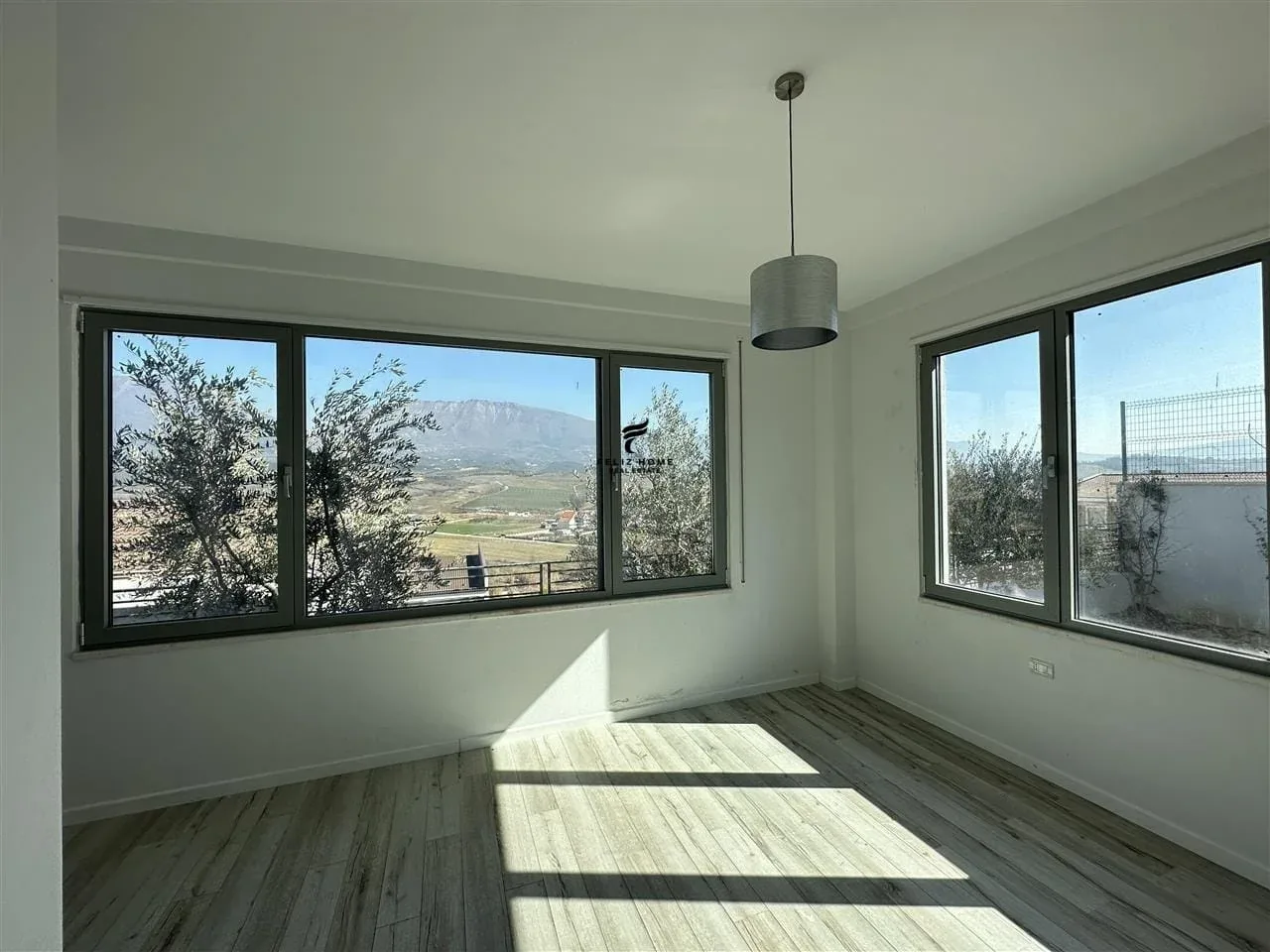 SHITET VILE PRIVATE 765 M2 LUNDER 680.000 EURO 4