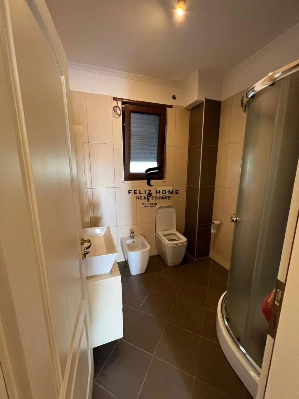 SHITET VILE 3 KATESHE KAMEZ 280.000EURO 4