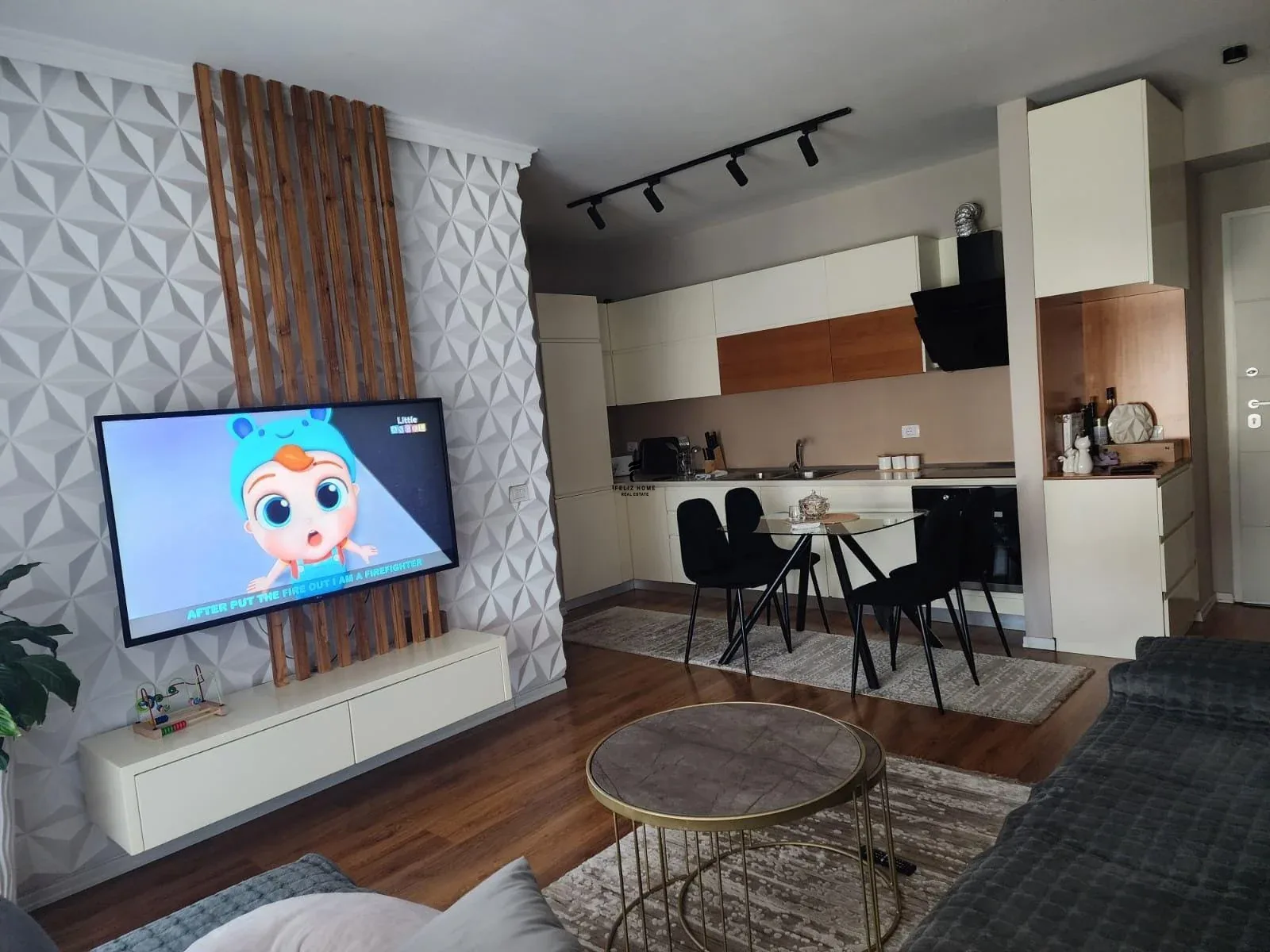 APARTAMENT ME QERA 2+1 DON BOSKO 1.000 EURO