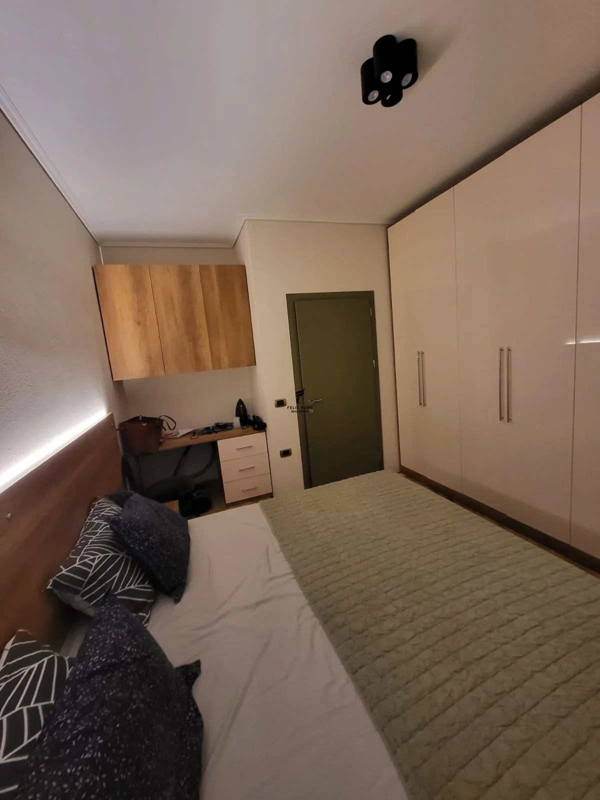 SHITET APARTAMENT 1+1 ISH TREGU ELEKTRIK 150.000 EURO 3