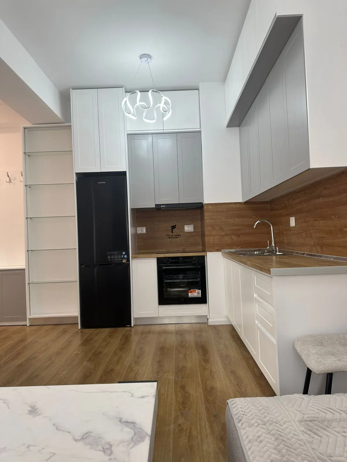 APARTAMENT ME QERA 1+1 ALI DEM 40.000 LEKE 2