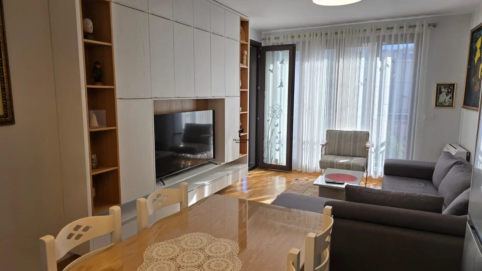 APARTAMENT ME QERA 1+1 QENDER 105.000 LEKE