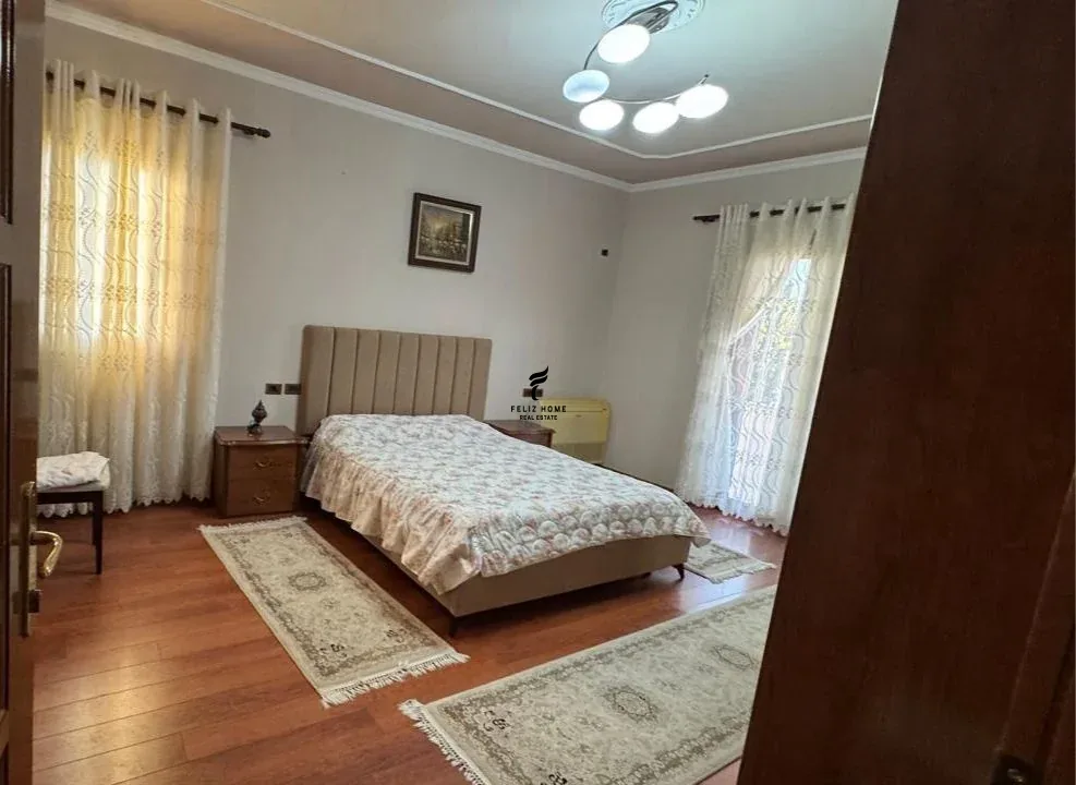APARTAMENT ME QERA 2+1 RRUGA E DIBRES 50.000 LEKE 3