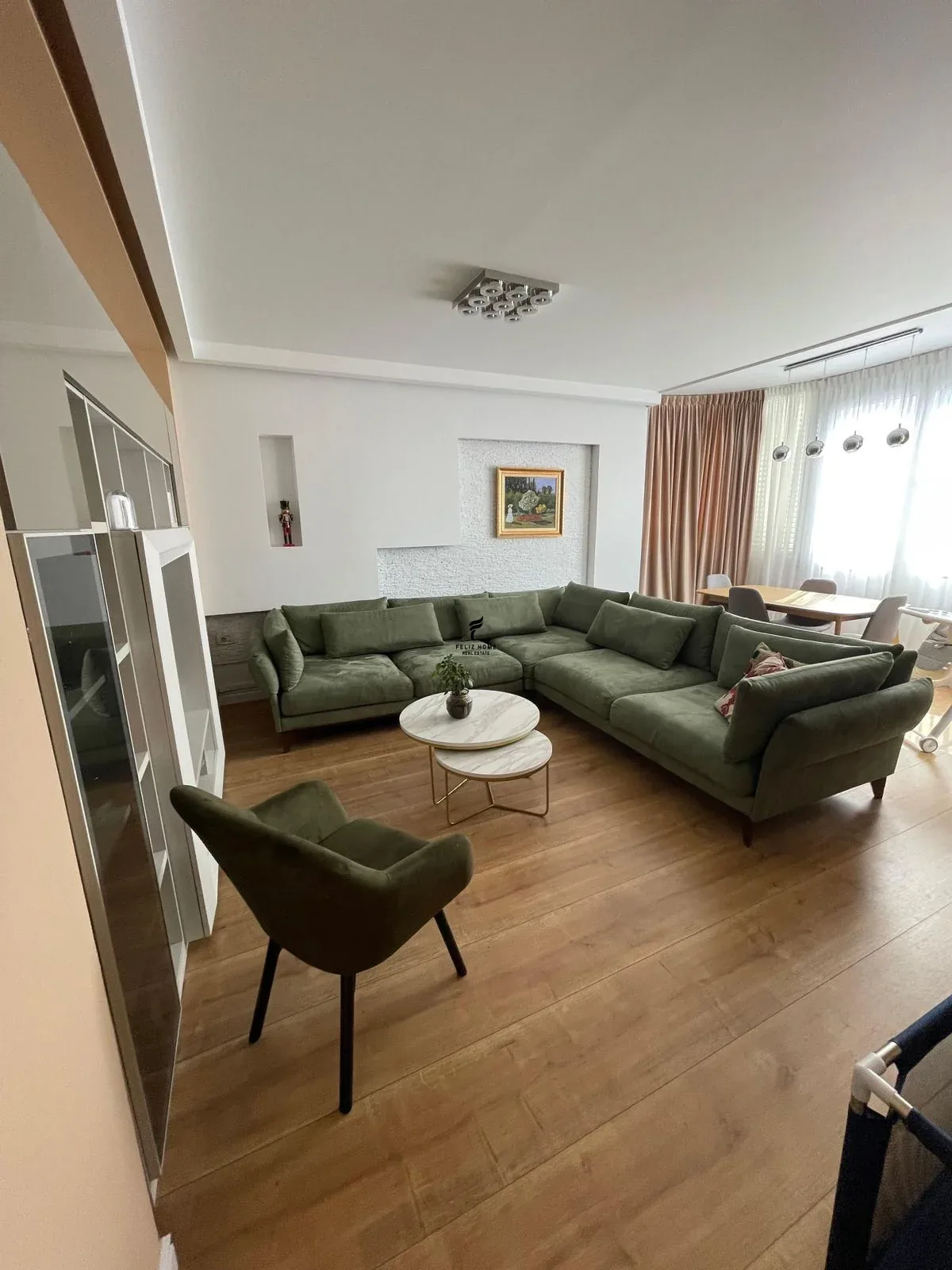APARTAMENT ME QERA 2+1 RRUGA E KAVAJES 900 EURO