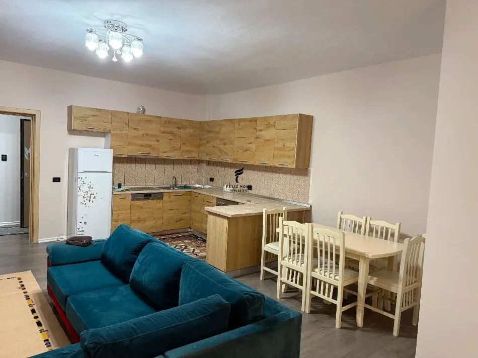 APARTAMENT ME QERA 2+1 LIQENI THATE 70.000 LEKE 2