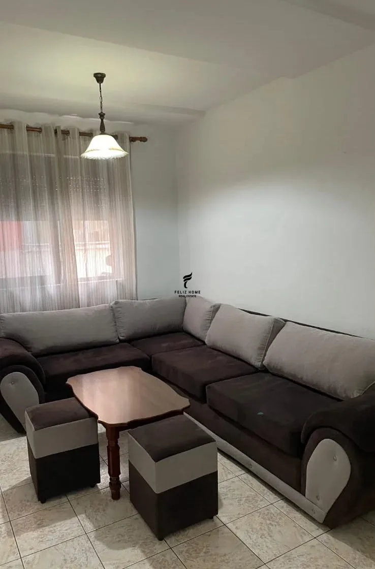 APARTAMENT ME QERA 1+1 QENDER 45.000 LEKE