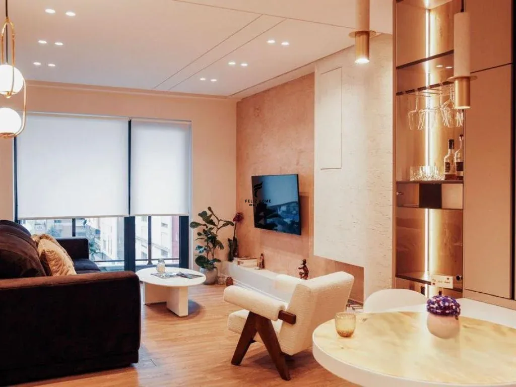 SHITET APARTAMENT 1+1 RRUGA E KOSOVAREVE 340.000 EURO