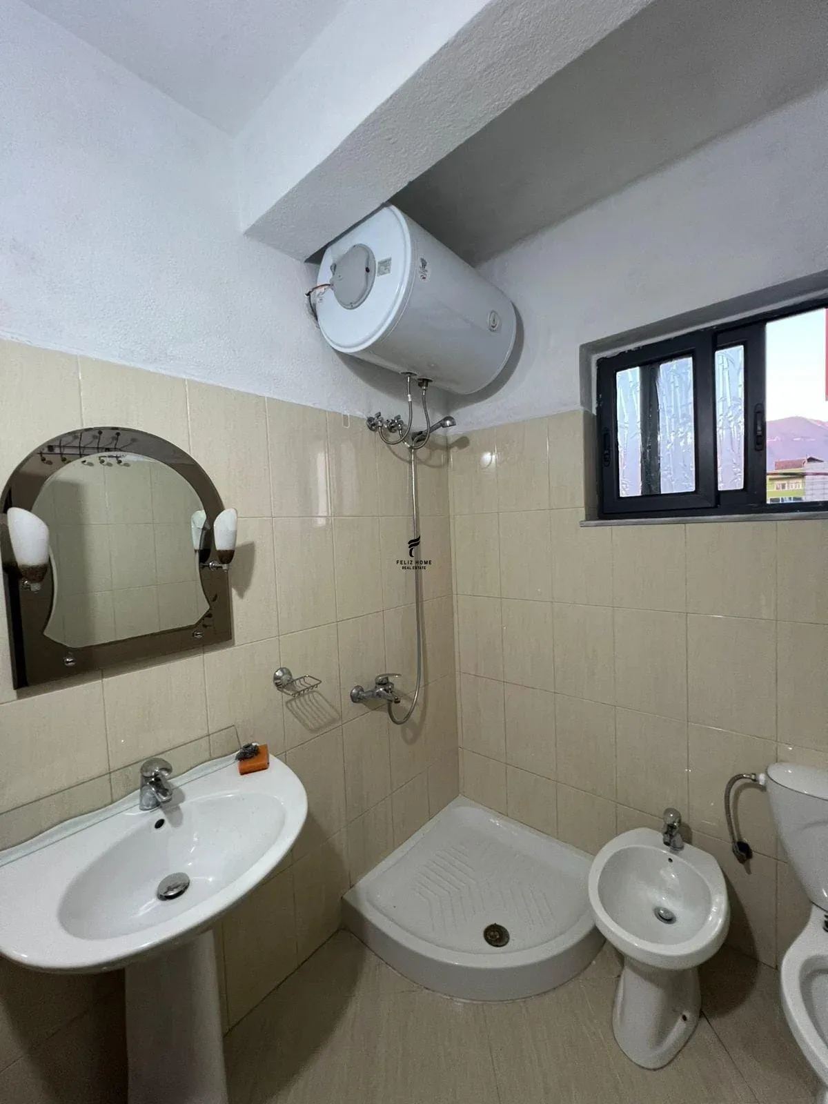 APARTAMENT ME QERA 1+1 5 MAJI 40.000 LEKE 4